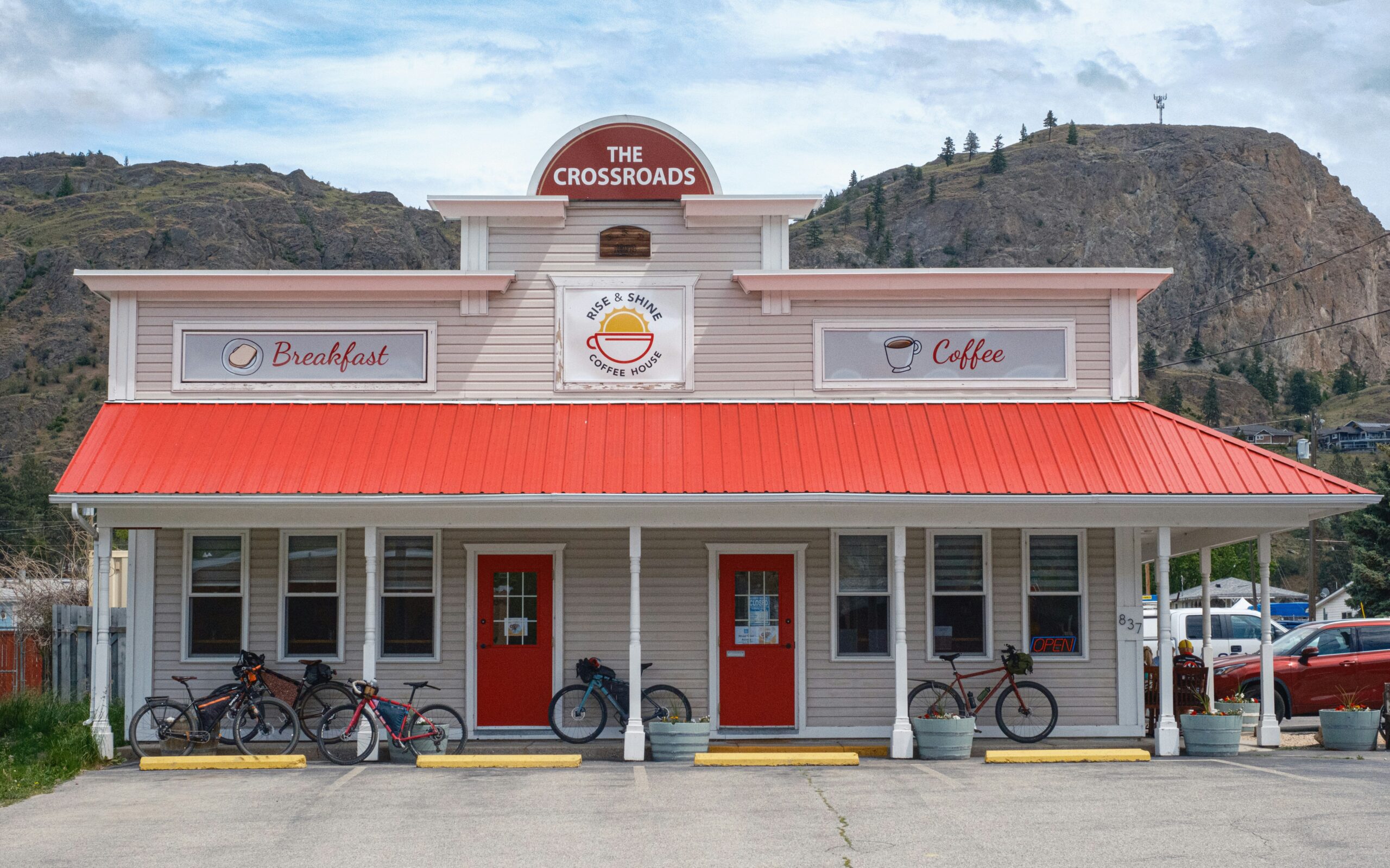 Mountain Bike Rental Services: Why E-Bike Tours Are the Ultimate Travel Adventure