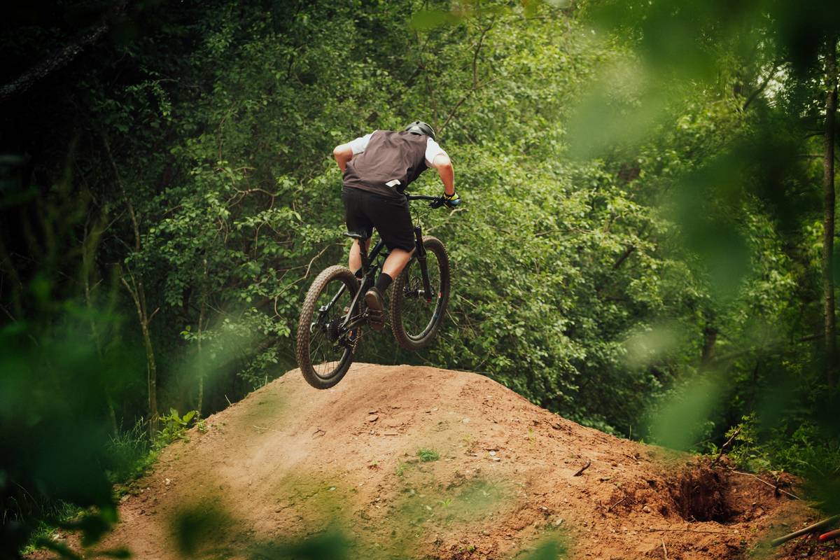 Cyclist enjoying scenic view during e-bike mountain bike ride